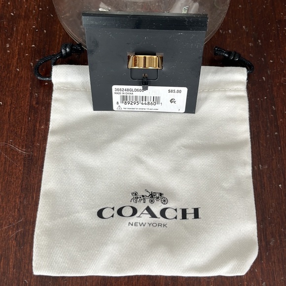 Coach Cherry Charm Band Ring Size 7 - Picture 4 of 4